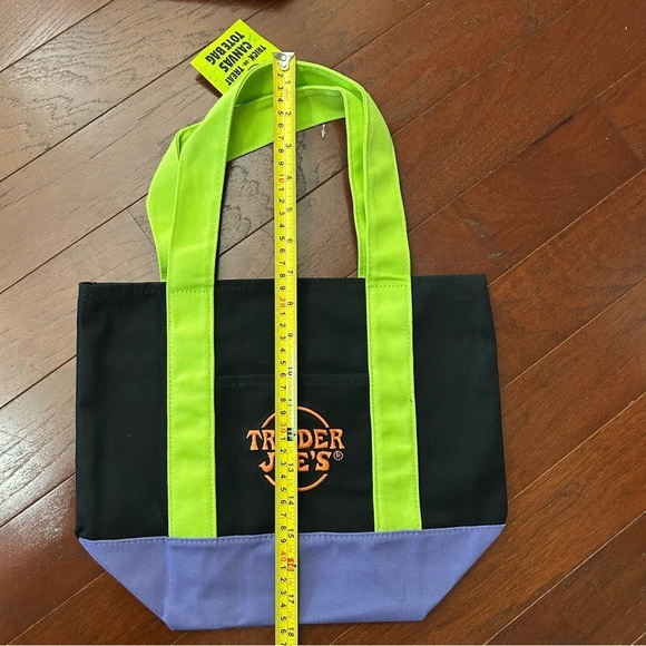 NWT Trader Joe\'s Trick Or Treat Mini Canvas Tote Bags-Limited Edition, set of 4